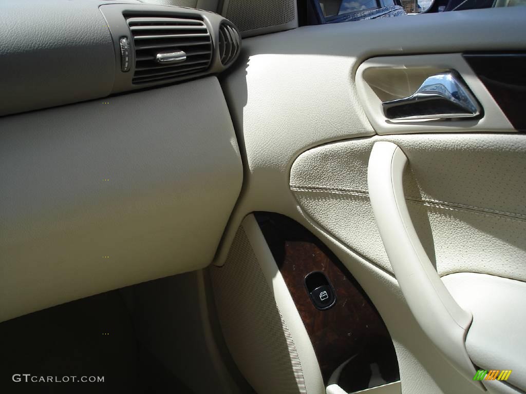 2005 C 240 4Matic Sedan - Midnight Blue / Stone photo #31