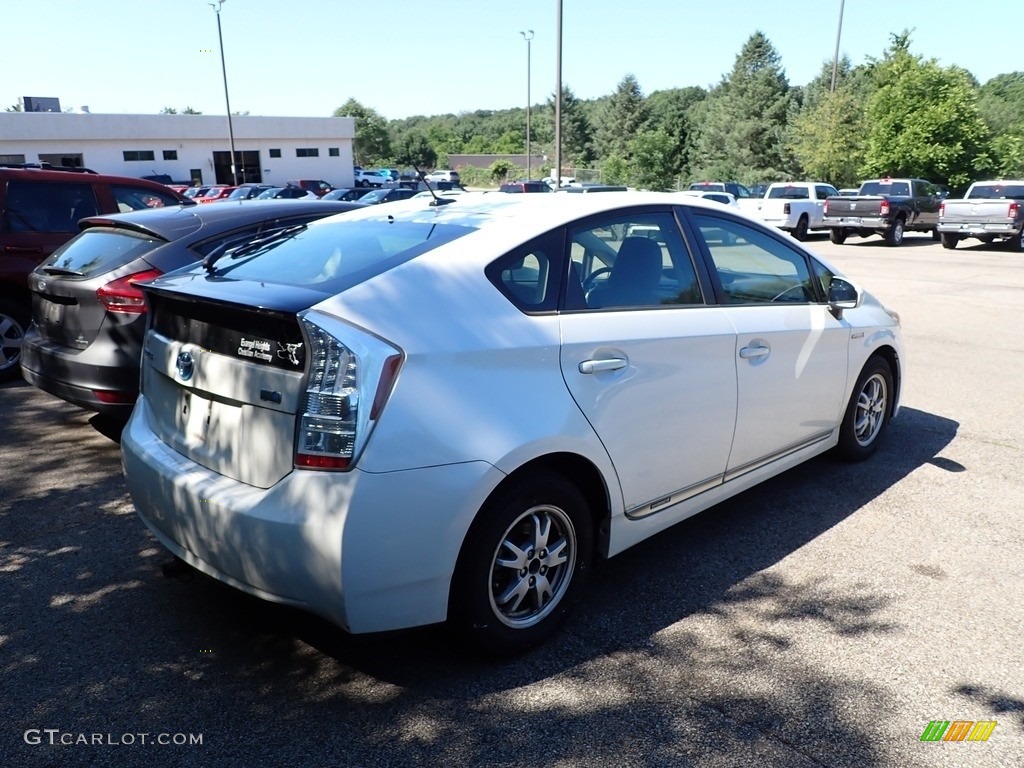 2010 Prius Hybrid II - Blizzard White Pearl / Dark Gray photo #4