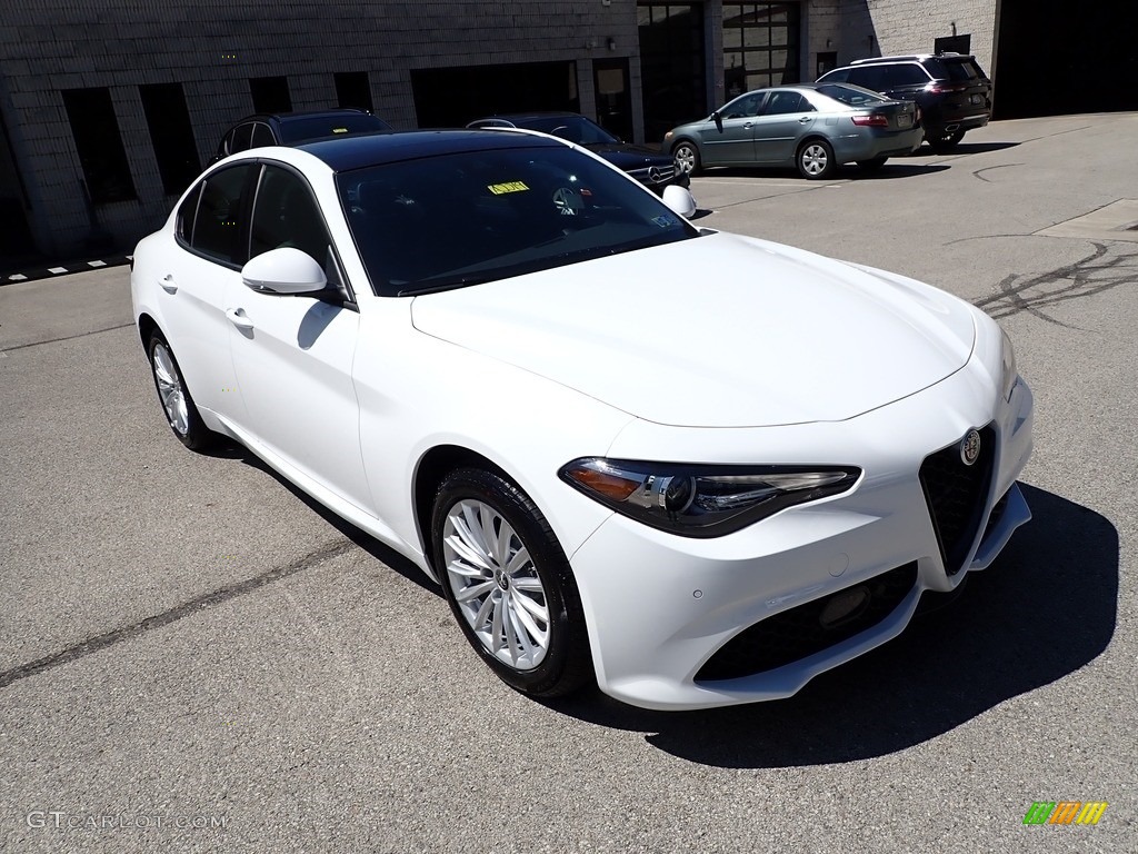 2022 Giulia Sprint AWD - Alfa White / Black photo #7