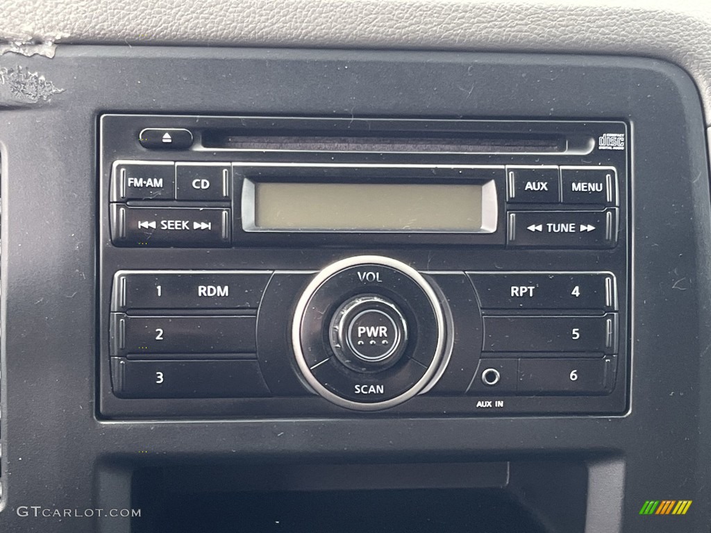 2014 Nissan NV 2500 HD S Controls Photo #144432633