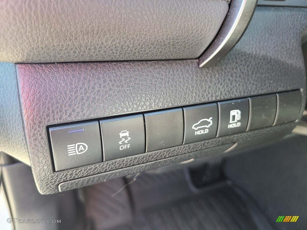 2022 Camry SE - Ice Edge / Black photo #9
