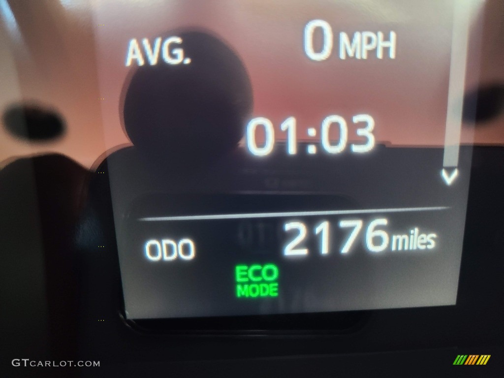 2022 Camry SE - Ice Edge / Black photo #15