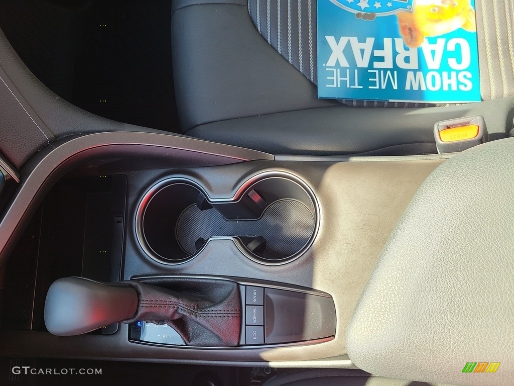 2022 Camry SE - Ice Edge / Black photo #21