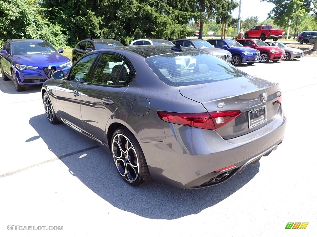 2022 Giulia Veloce AWD - Vesuvio Gray Metallic / Black photo #3