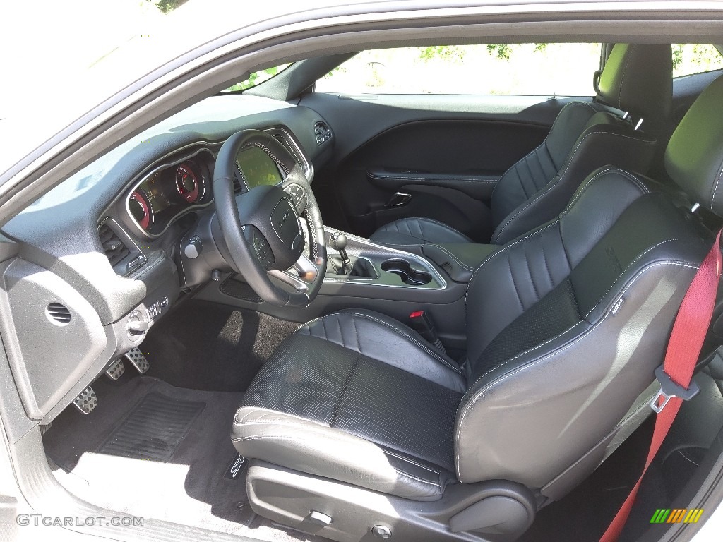 Black Interior 2016 Dodge Challenger SRT Hellcat Photo #144434796