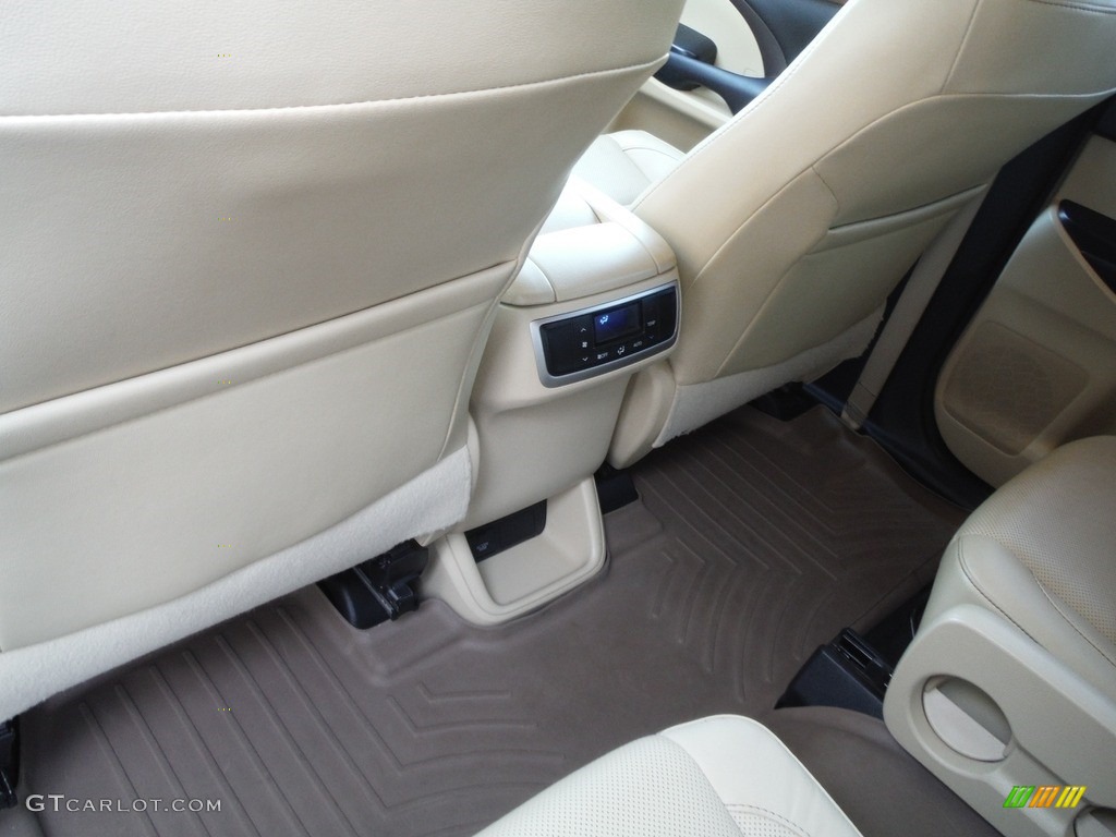 2017 Highlander Limited AWD - Toasted Walnut Pearl / Almond photo #31