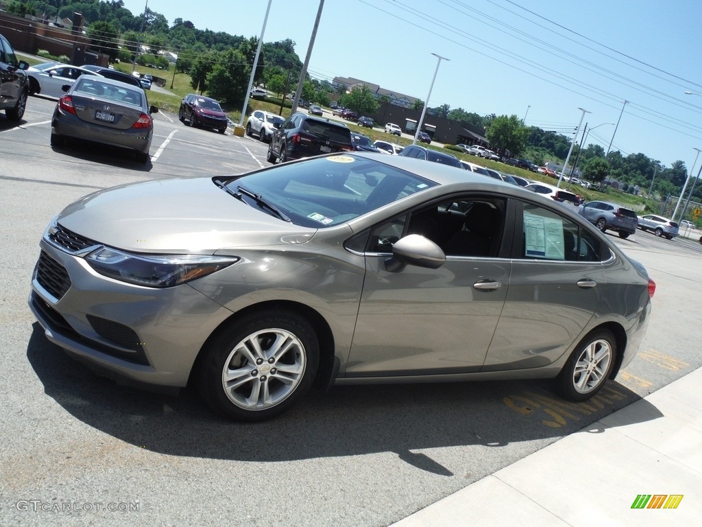 2017 Cruze LT - Pepperdust Metallic / Jet Black photo #6