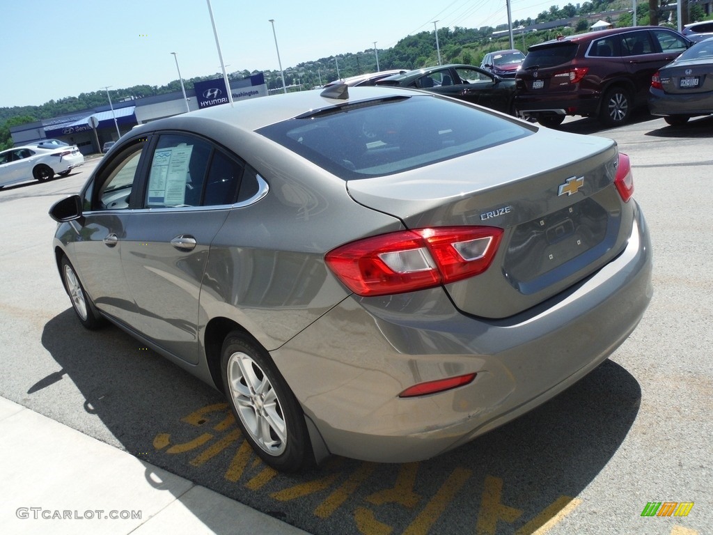 2017 Cruze LT - Pepperdust Metallic / Jet Black photo #7