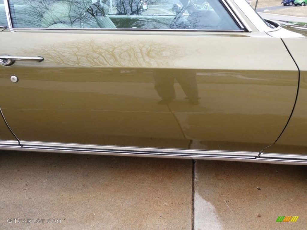 1972 Chevrolet Monte Carlo Standard Monte Carlo Model Covert Beige Door Panel Photo #144437631