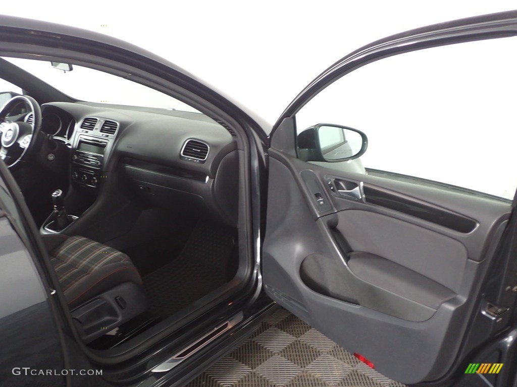2013 GTI 4 Door - Carbon Steel Gray Metallic / Interlagos Plaid Cloth photo #25