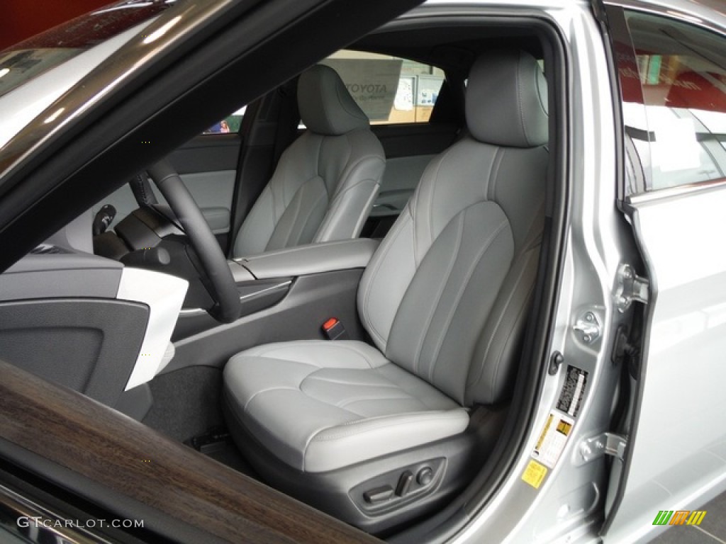 2022 Toyota Avalon XLE Front Seat Photo #144441075