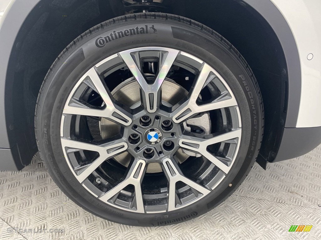 2022 X1 sDrive28i - Alpine White / Black photo #3