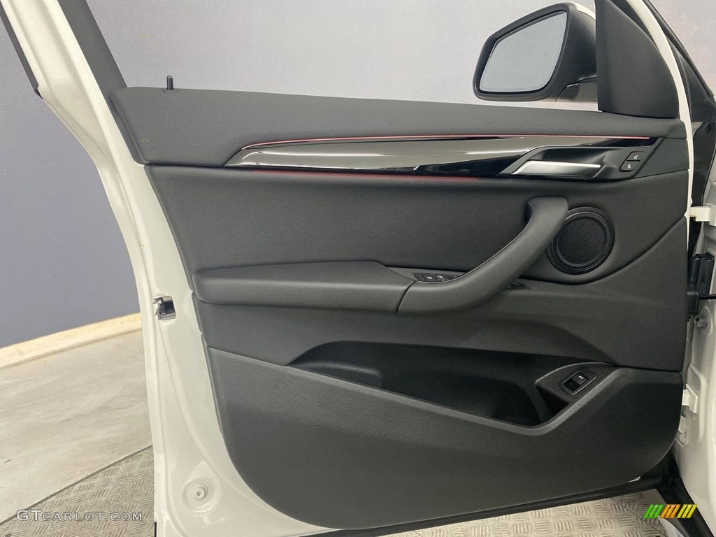 2022 X1 sDrive28i - Alpine White / Black photo #10