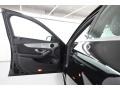 Black - C 300 Sedan Photo No. 20