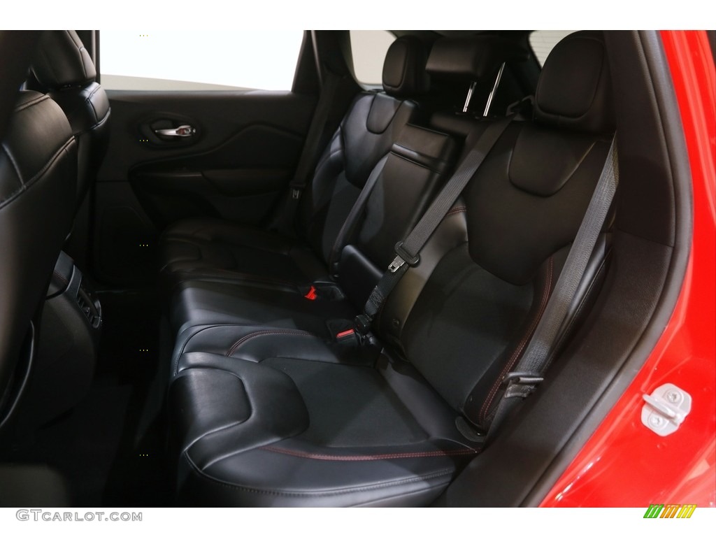 2019 Cherokee Trailhawk 4x4 - Firecracker Red / Black photo #19