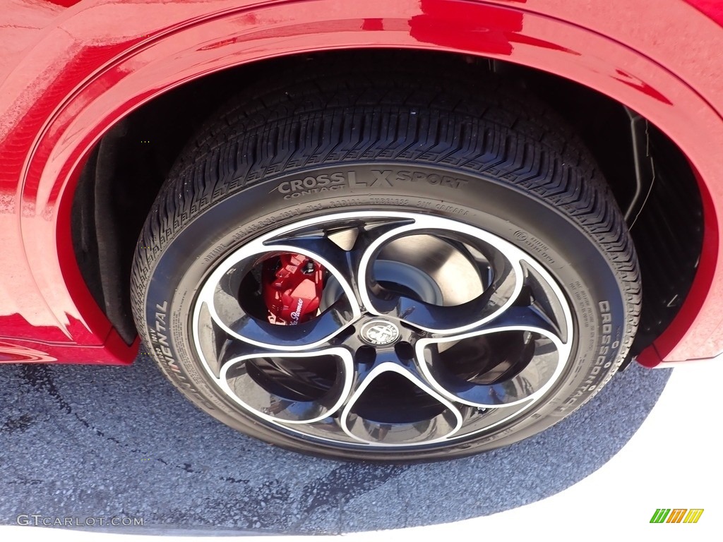 2022 Alfa Romeo Stelvio Veloce AWD Wheel Photos