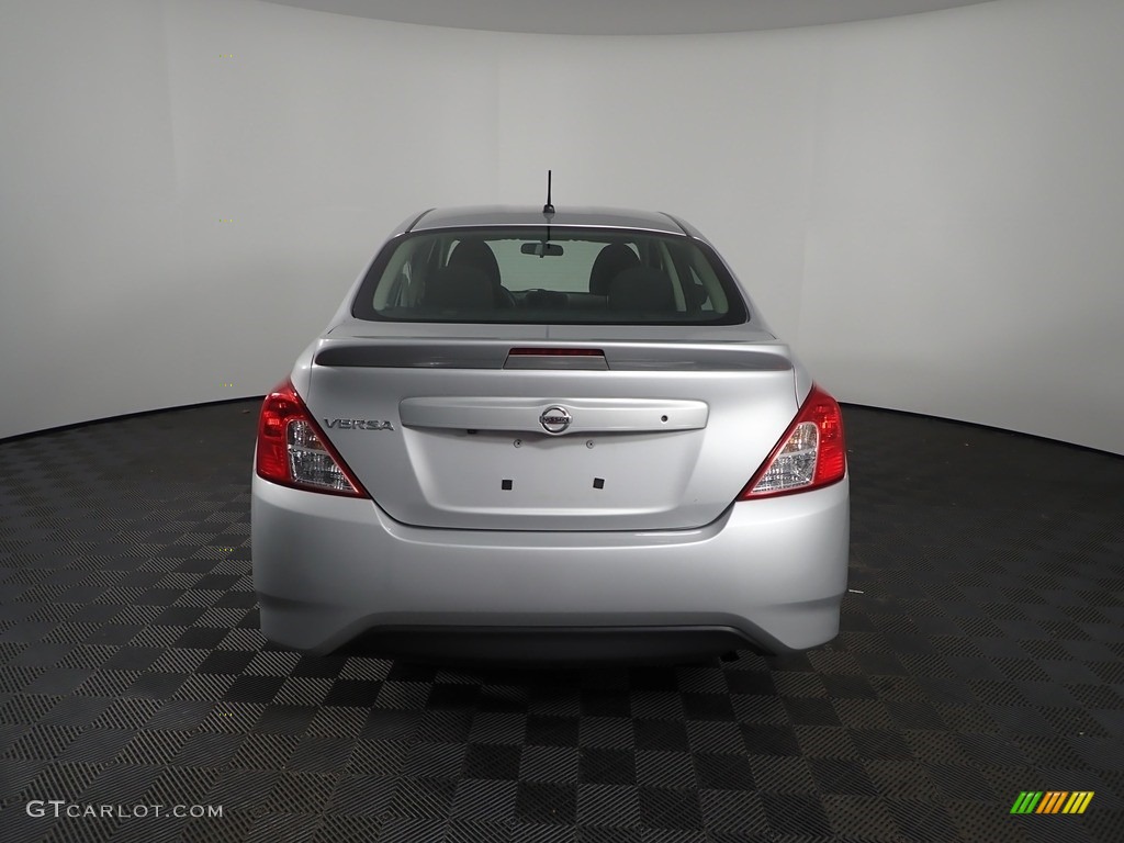 2019 Versa S Plus - Brilliant Silver Metallic / Charcoal photo #8