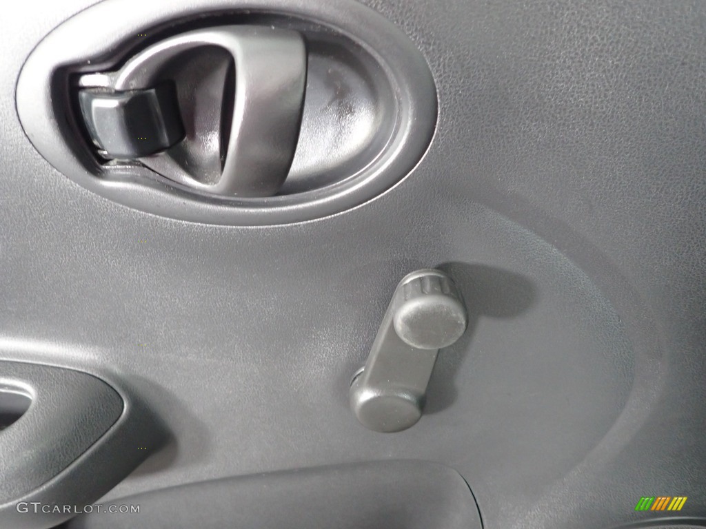 2019 Versa S Plus - Brilliant Silver Metallic / Charcoal photo #13