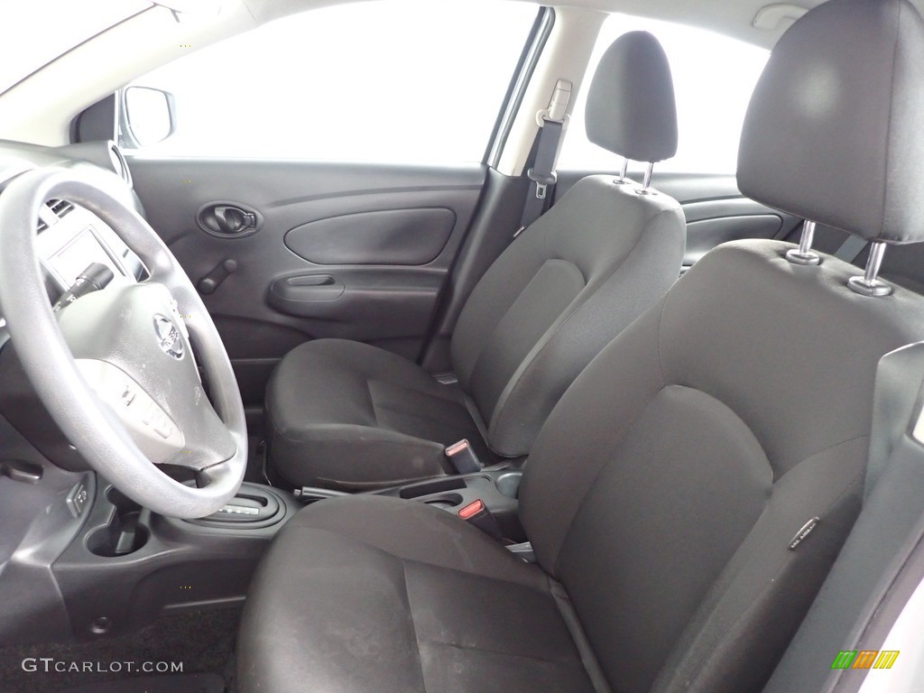 2019 Versa S Plus - Brilliant Silver Metallic / Charcoal photo #14