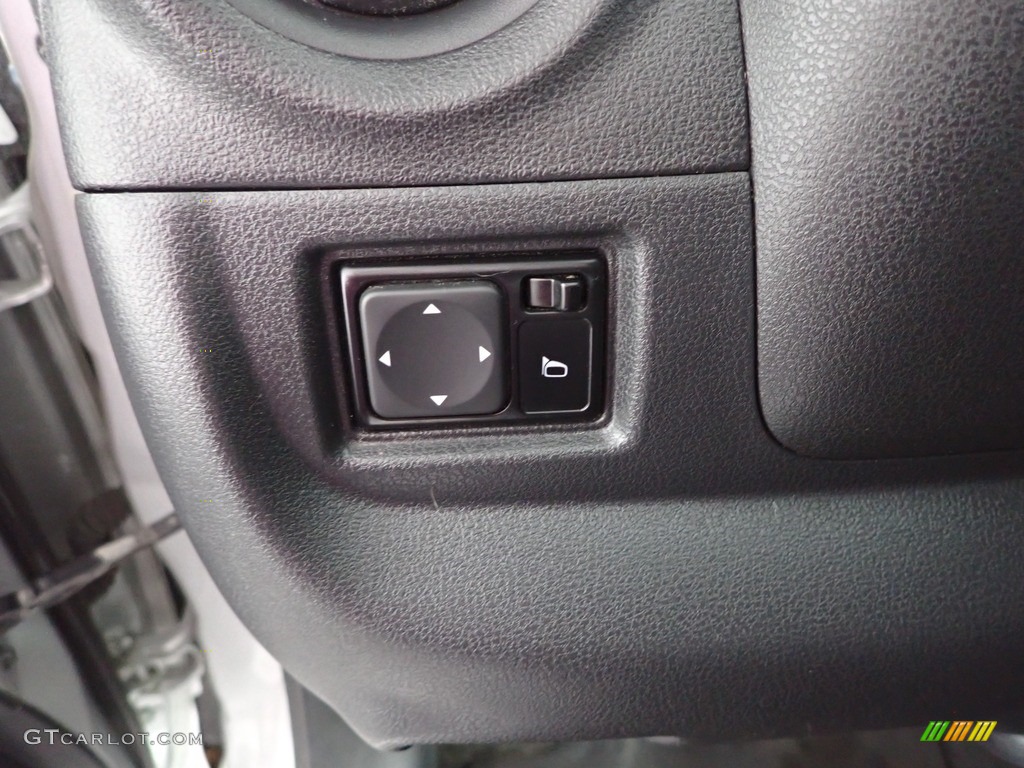 2019 Versa S Plus - Brilliant Silver Metallic / Charcoal photo #15