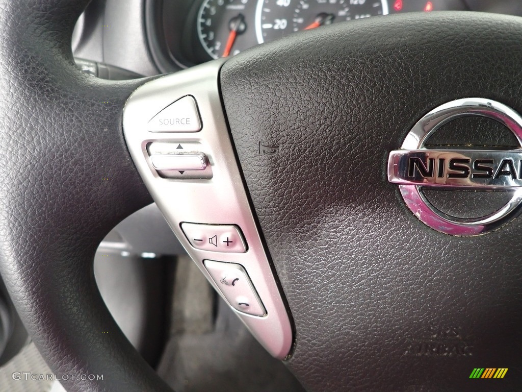 2019 Versa S Plus - Brilliant Silver Metallic / Charcoal photo #16