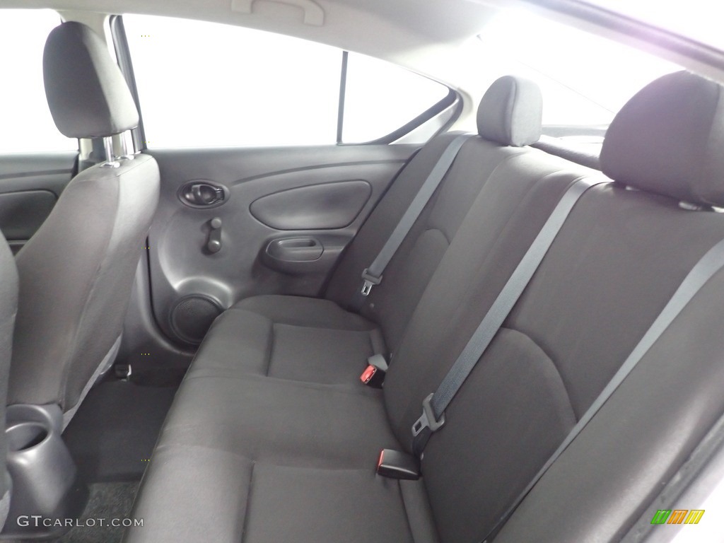 2019 Versa S Plus - Brilliant Silver Metallic / Charcoal photo #23