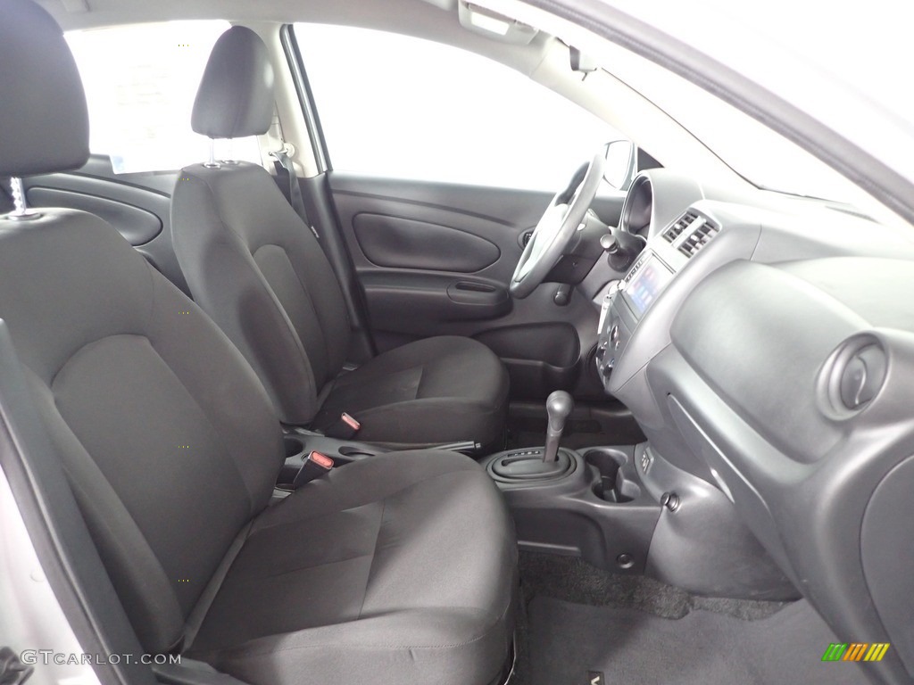 2019 Versa S Plus - Brilliant Silver Metallic / Charcoal photo #26