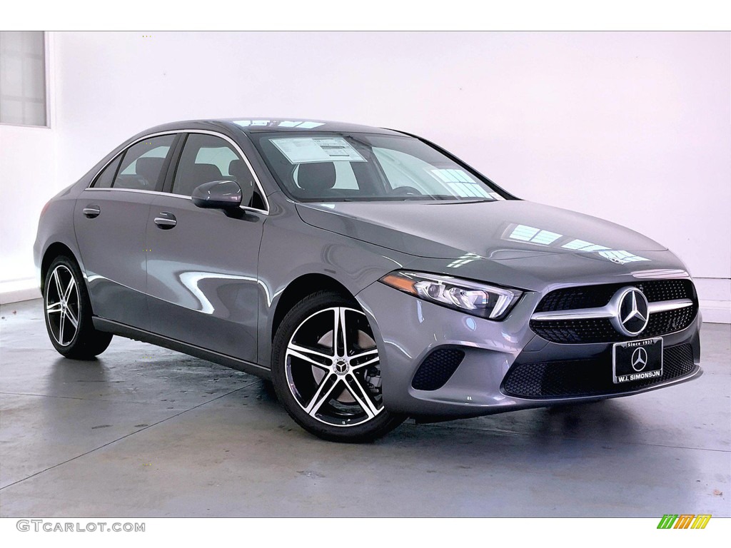 2022 A 220 Sedan - Mountain Gray Metallic / Black photo #12