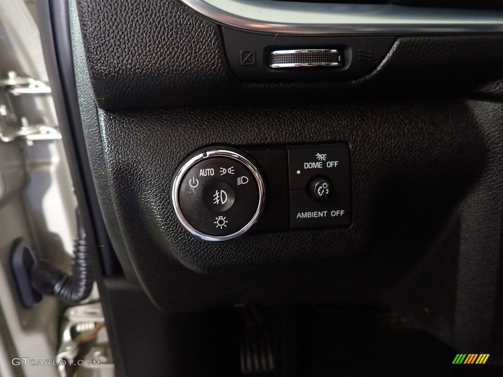 2015 Traverse LT AWD - Champagne Silver Metallic / Ebony photo #31