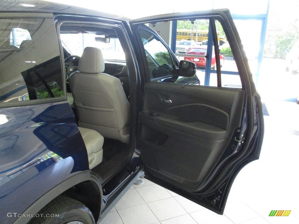 2020 Passport EX-L AWD - Obsidian Blue Pearl / Gray photo #21