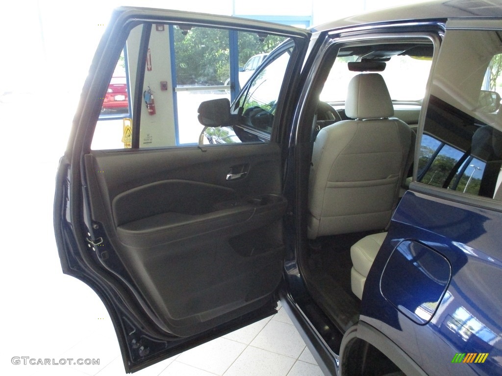 2020 Passport EX-L AWD - Obsidian Blue Pearl / Gray photo #24