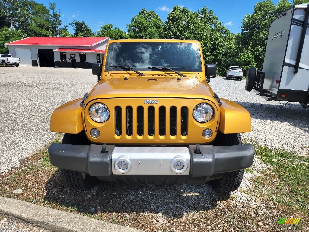 2014 Wrangler Unlimited Sahara 4x4 - Amp