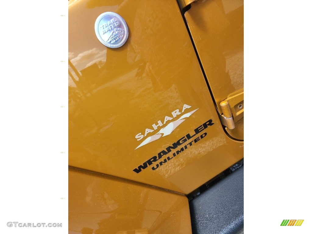 2014 Wrangler Unlimited Sahara 4x4 - Amp