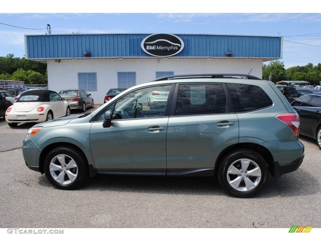 2015 Forester 2.5i Premium - Jasmine Green Metallic / Gray photo #2