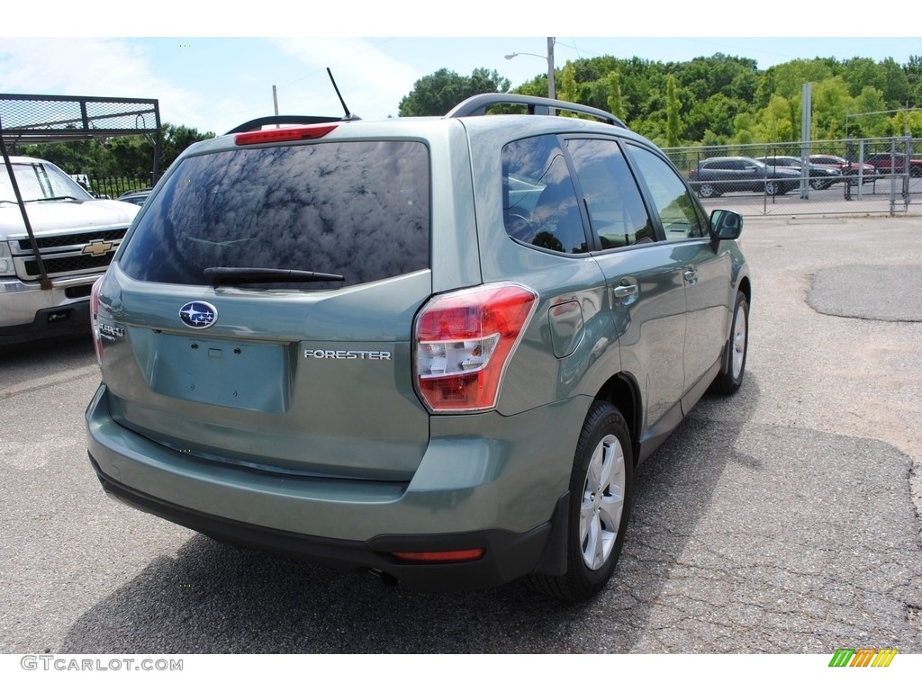 2015 Forester 2.5i Premium - Jasmine Green Metallic / Gray photo #5