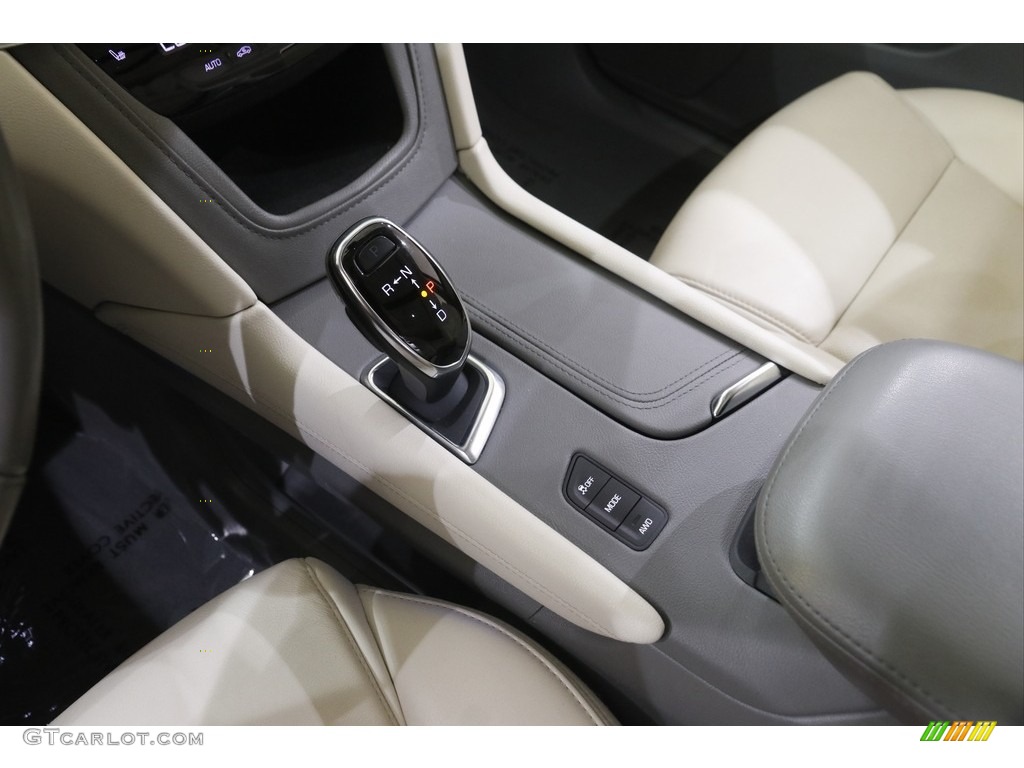 2019 XT5 Luxury AWD - Bronze Dune Metallic / Cirrus photo #16