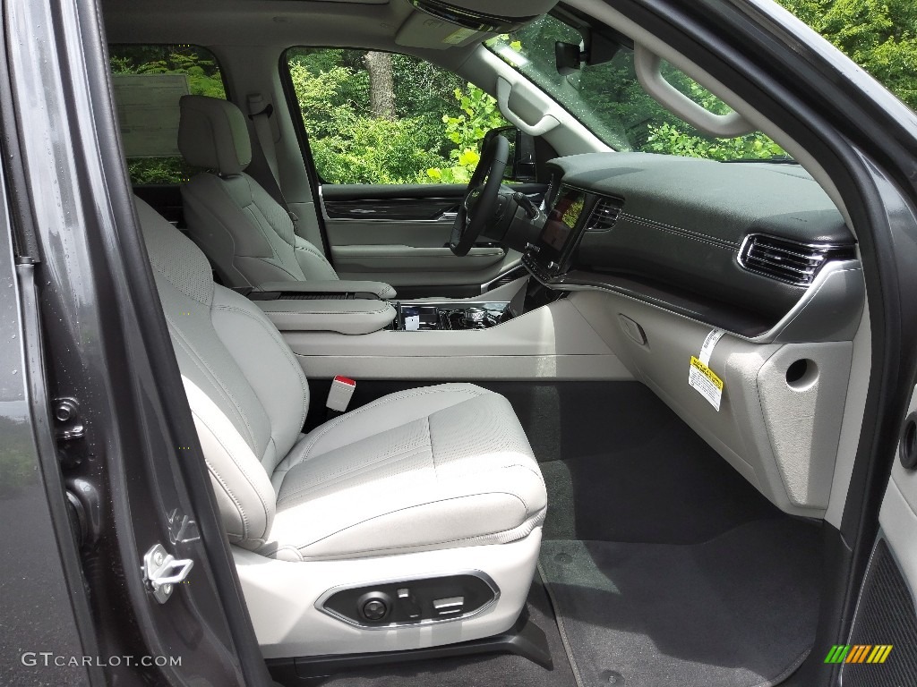 2022 Jeep Wagoneer Series I Front Seat Photo #144463237
