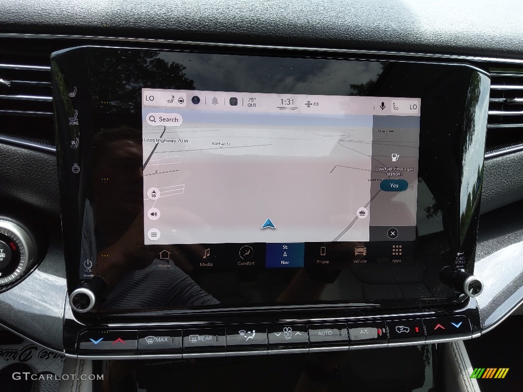 2022 Jeep Wagoneer Series I Navigation Photos