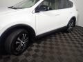 Super White - RAV4 LE Photo No. 10
