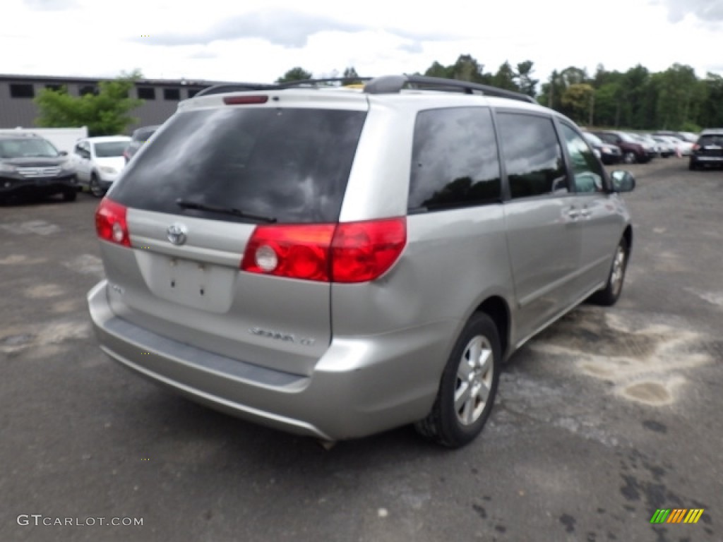 2010 Sienna LE - Silver Shadow Pearl / Taupe photo #6