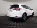 Super White - RAV4 LE Photo No. 16