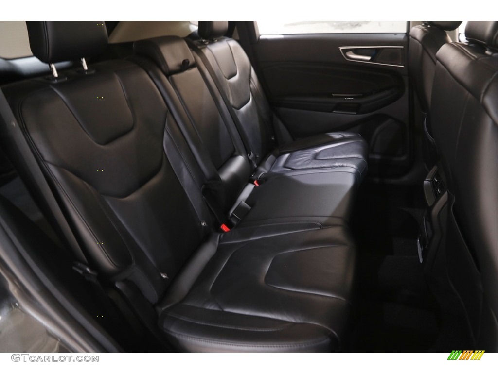 2020 Edge Titanium AWD - Magnetic Metallic / Ebony photo #18