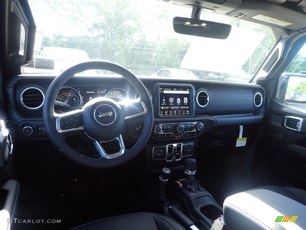 2022 Wrangler Unlimited Sahara 4x4 - Sting-Gray / Black photo #13