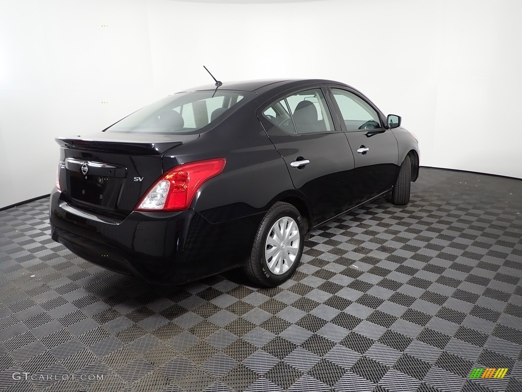 2019 Versa SV - Super Black / Charcoal photo #11