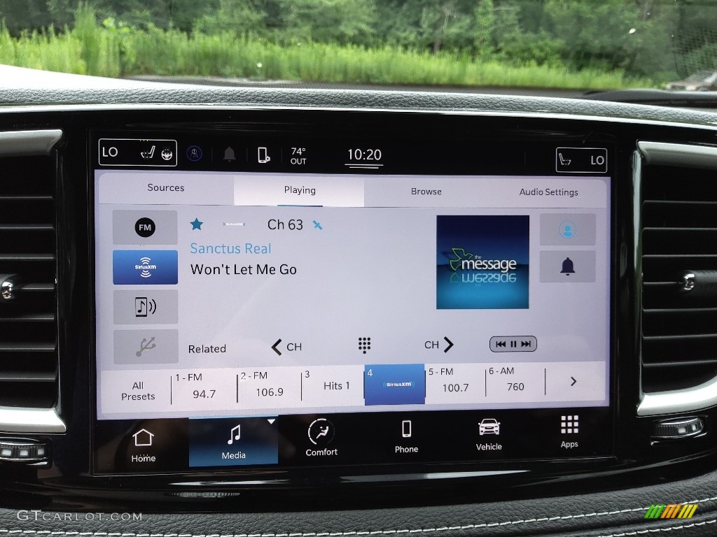 2022 Chrysler Pacifica Touring L AWD Controls Photo #144470306