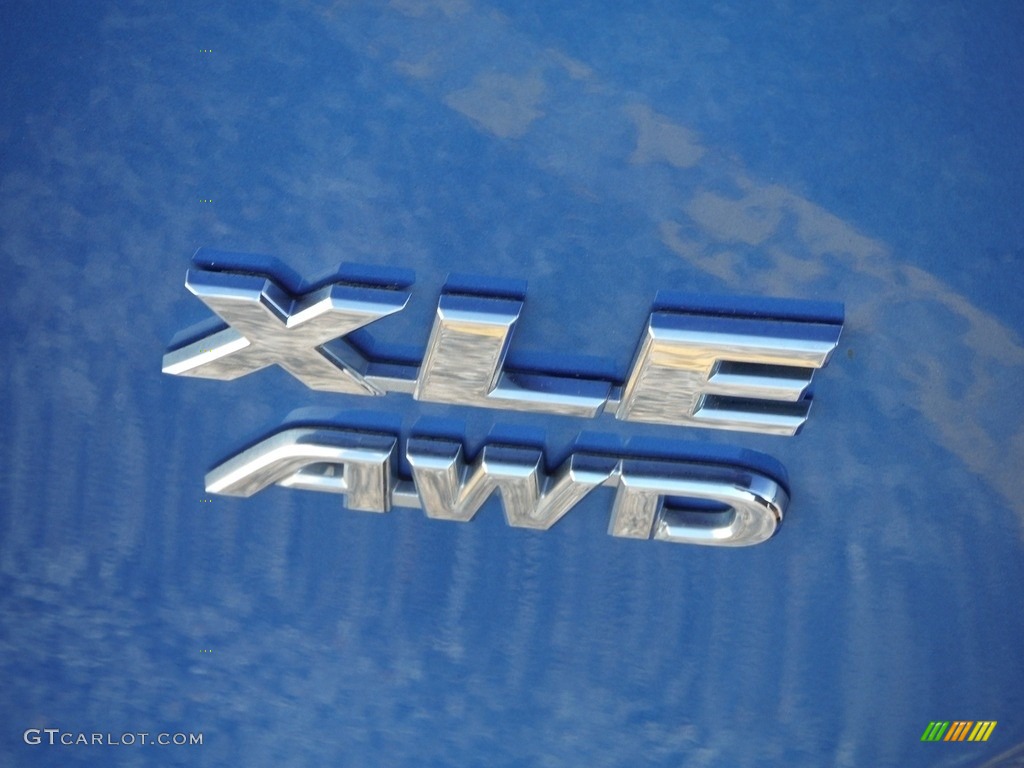 2017 RAV4 XLE AWD - Electric Storm Metallic / Ash photo #10