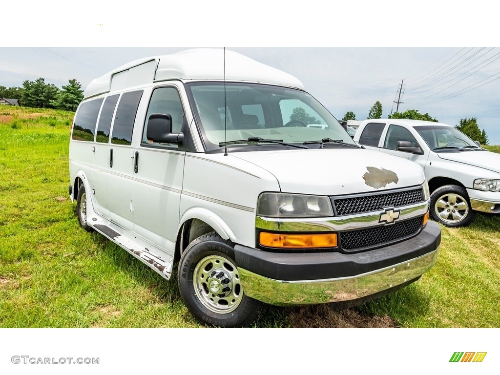 2008 Express LS 1500 Passenger Van - Summit White / Neutral photo #1