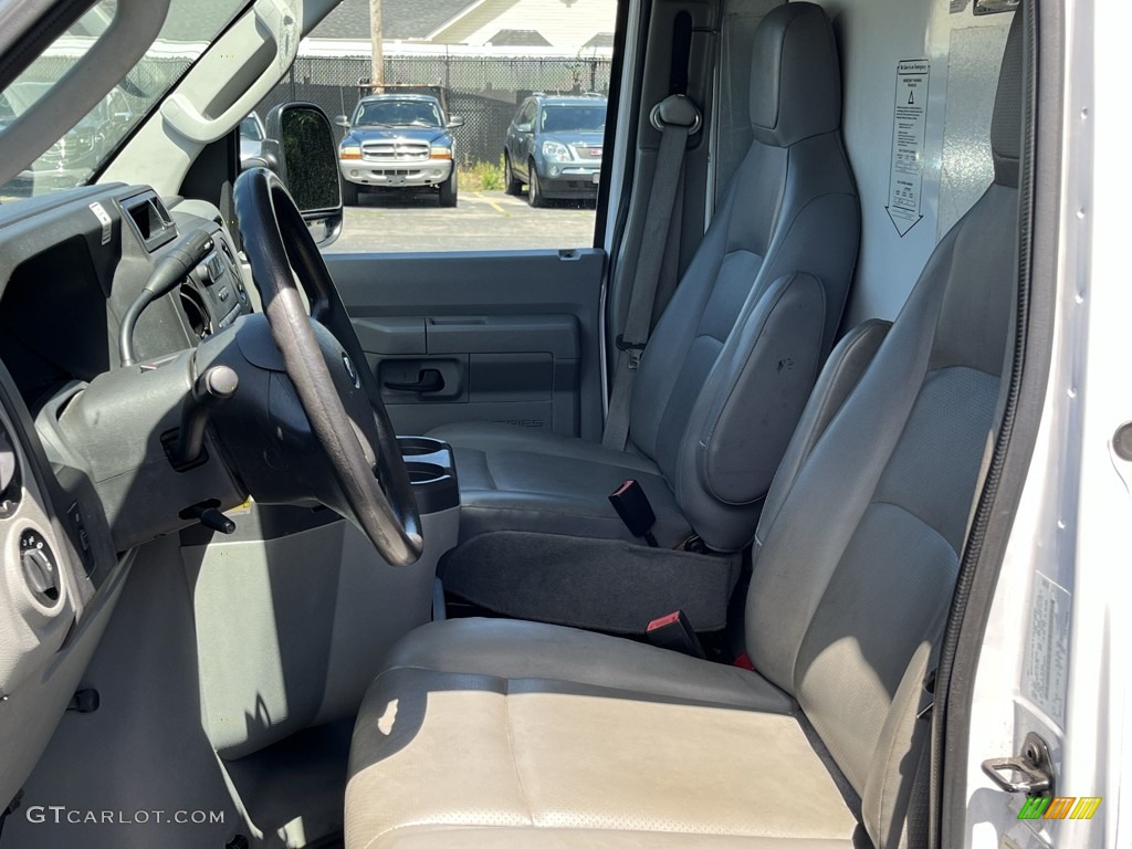 2017 E Series Cutaway E350 Cutaway Commercial Moving Truck - Oxford White / Medium Flint photo #9