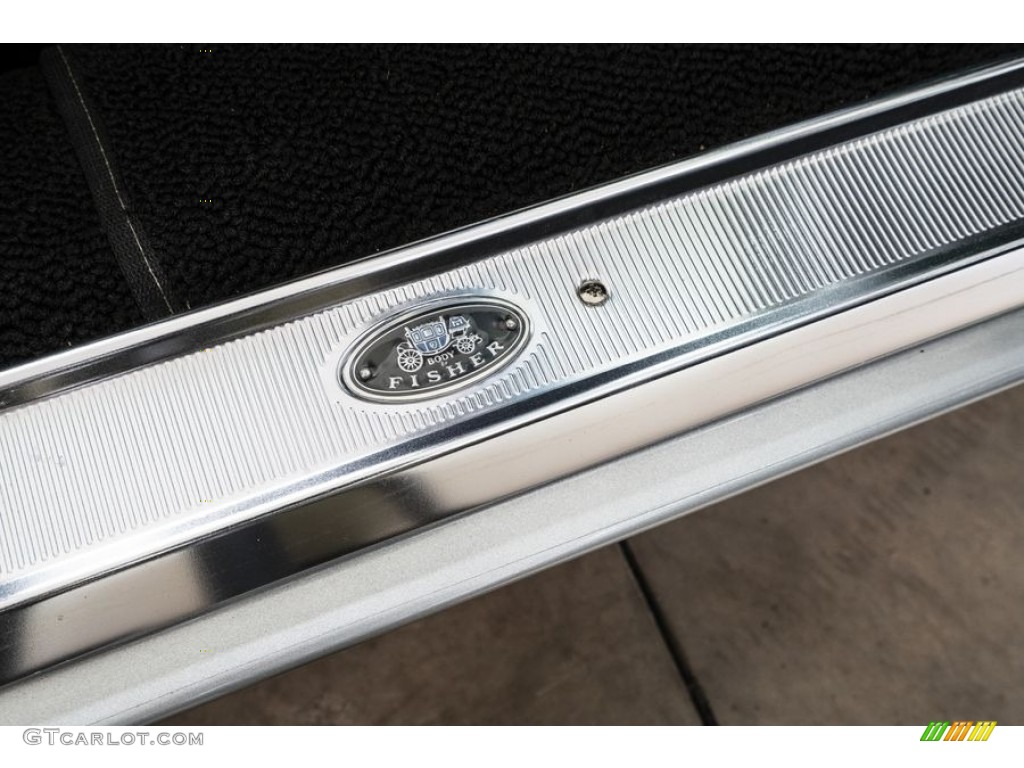 1965 Buick Wildcat Convertible Marks and Logos Photo #144471029