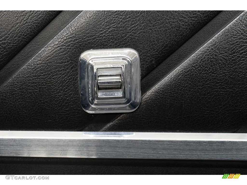 1965 Buick Wildcat Convertible Controls Photos
